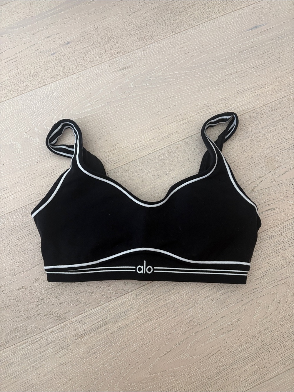 Alo Heart Throb Bra